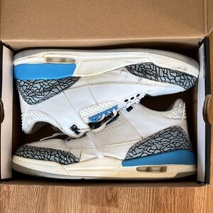 Jordan 3 university blue